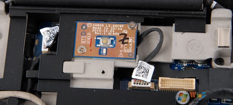 戴爾外星人筆記本怎么拆機(jī)？外星人拆機(jī)圖文教程