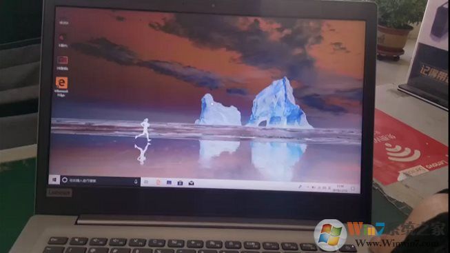 Win10插拔USB設備(如U盤)時屏幕會閃一下顏色也會變怎么解決？