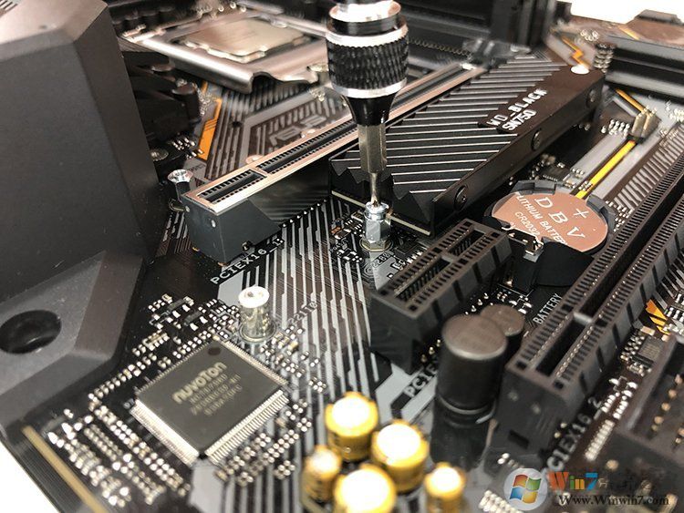 電腦怎么安裝固態(tài)硬盤(pán)？電腦安裝M.2和SATA SSD硬盤(pán)教程圖解